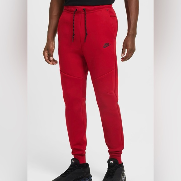 Men’s Nike Tech Joggers CU4495-657 Gymred size med excellent preowned condition - Picture 1 of 6